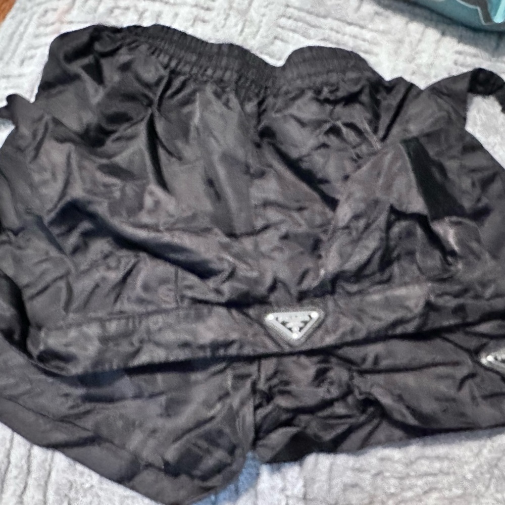 Worn once reselling from mercari seller